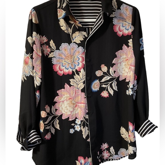 Chico's Reversible Long Sleeve Black Stripe Floral Button Up Blouse. - Picture 5 of 16